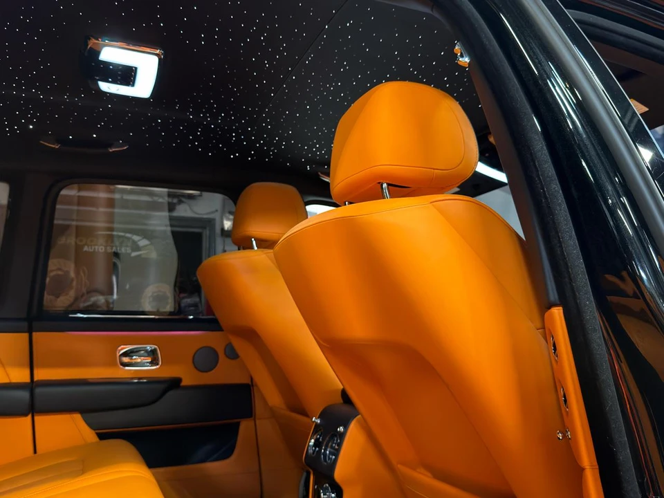 2025 Rolls-Royce Cullinan - Image 24 of 31