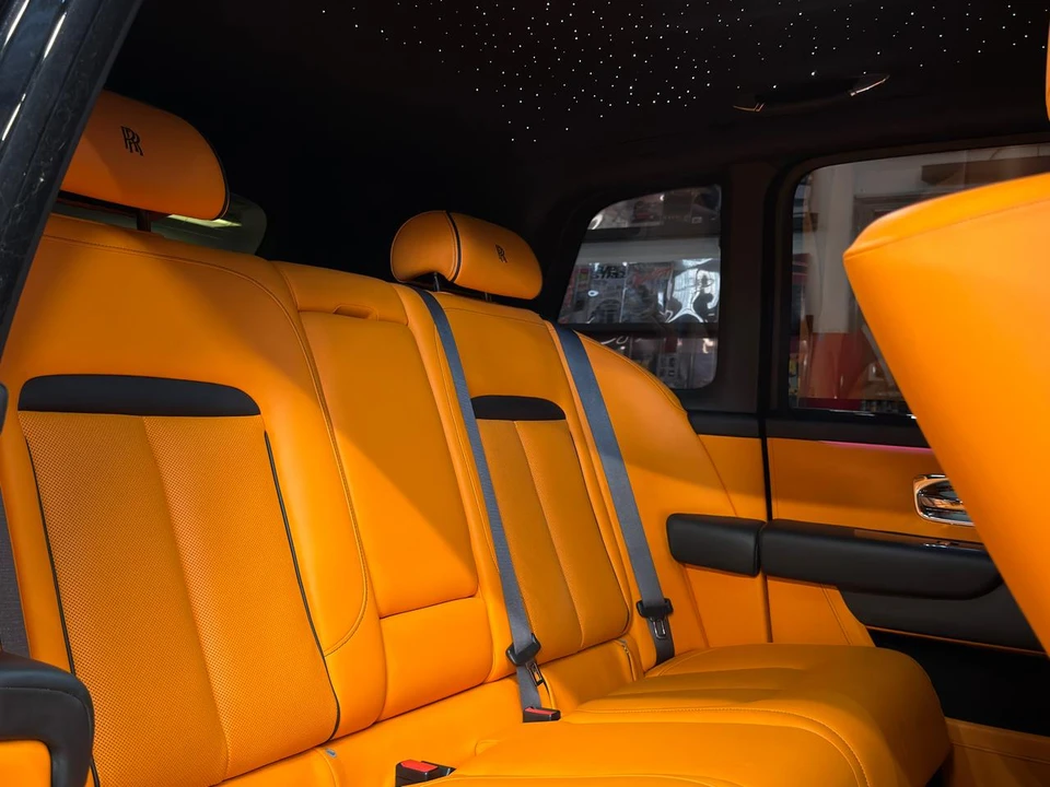 2025 Rolls-Royce Cullinan - Image 25 of 31