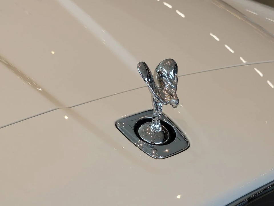 2025 Rolls-Royce Cullinan - Image 29 of 31