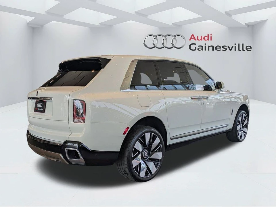 2025 Rolls-Royce Cullinan - Image 2 of 31