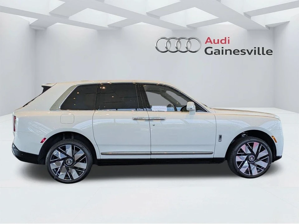 2025 Rolls-Royce Cullinan - Image 14 of 31