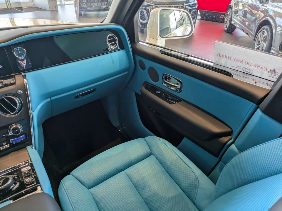 2025 Rolls-Royce Cullinan - Image 30 of 31
