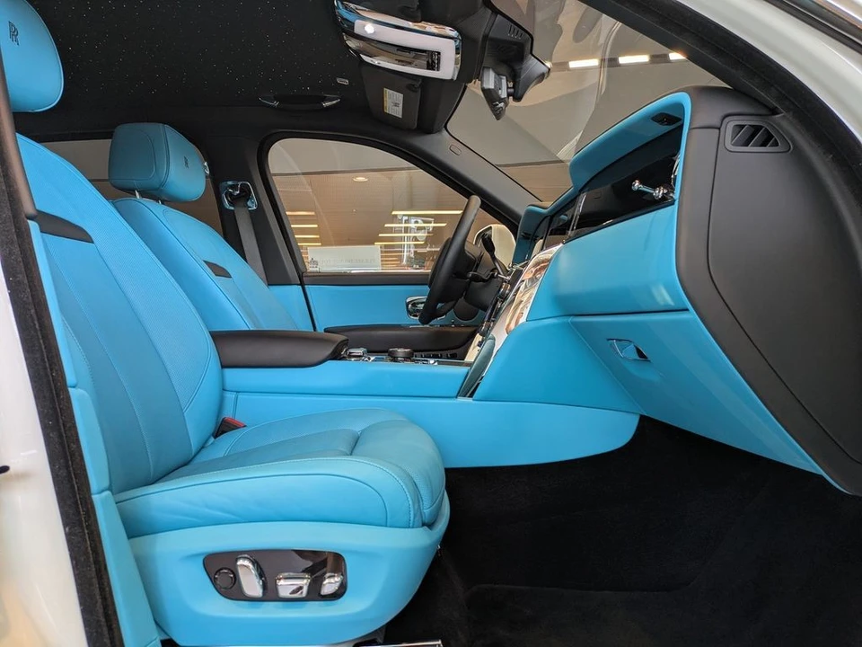 2025 Rolls-Royce Cullinan - Image 4 of 31