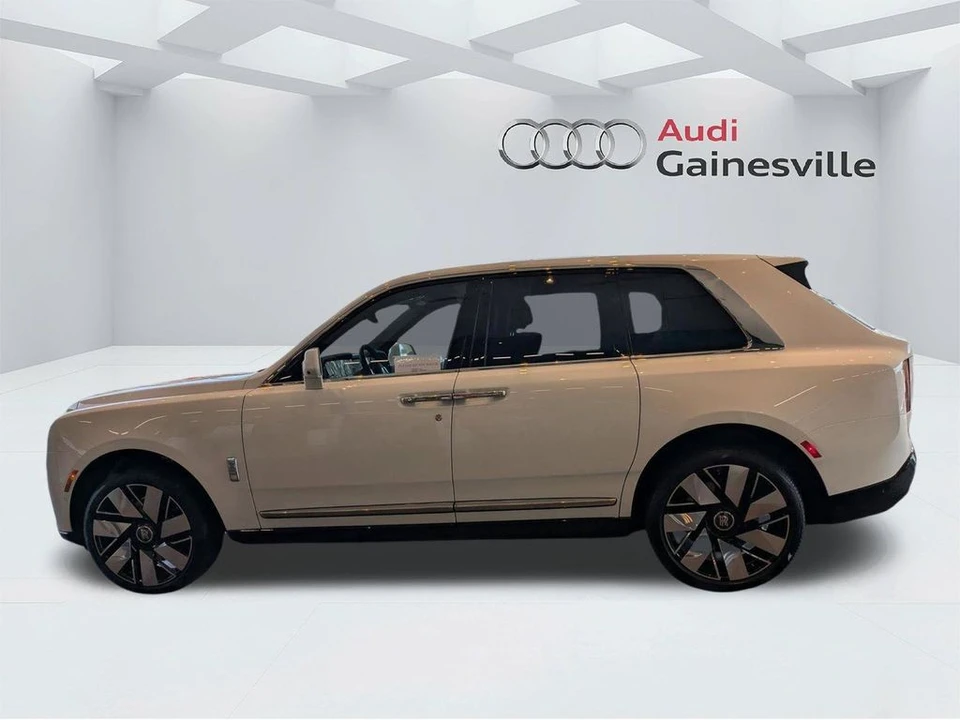 2025 Rolls-Royce Cullinan - Image 8 of 31