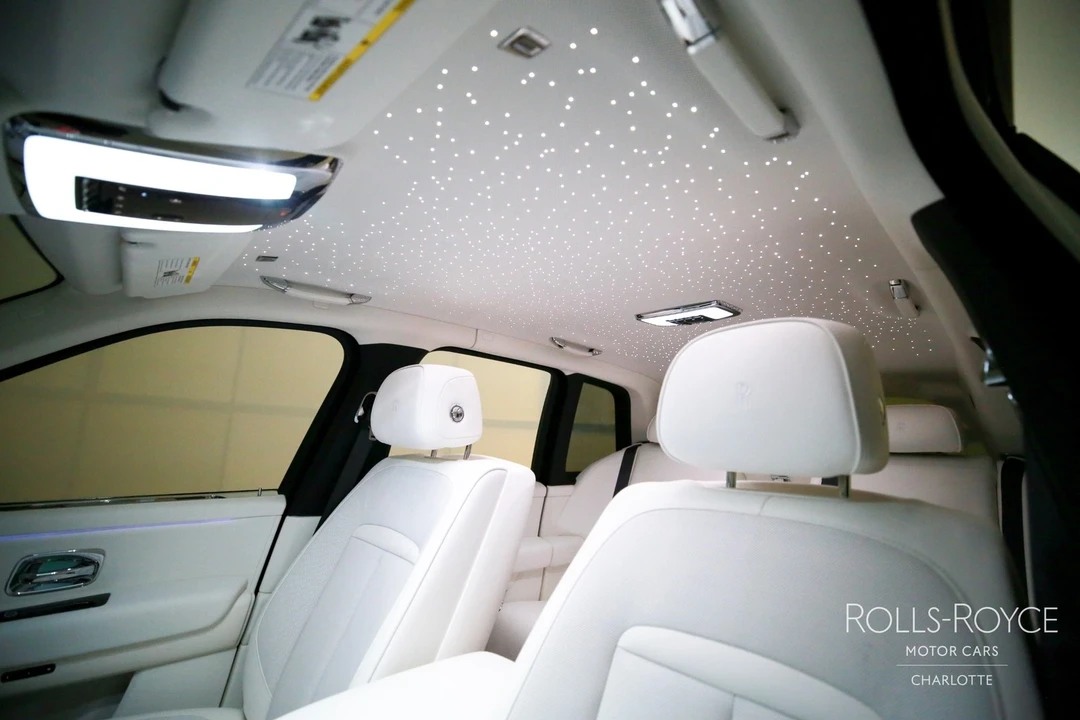 2025 Rolls-Royce Cullinan - Image 11 of 12