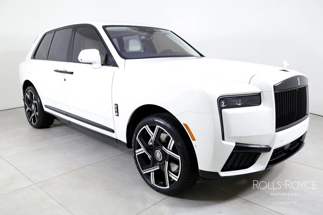 2025 Rolls-Royce Cullinan - Image 5 of 12