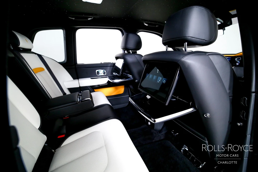 2025 Rolls-Royce Cullinan - Image 30 of 31