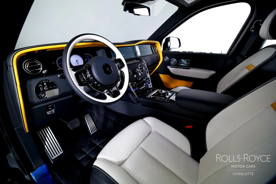 2025 Rolls-Royce Cullinan - Image 4 of 31