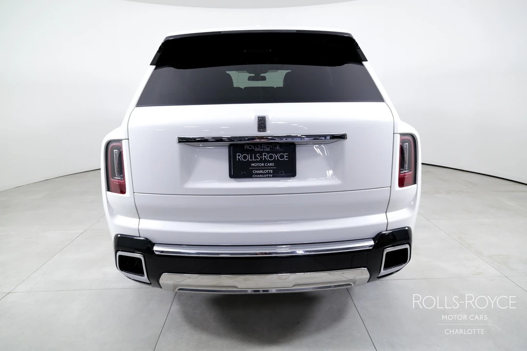 2025 Rolls-Royce Cullinan - Image 9 of 31