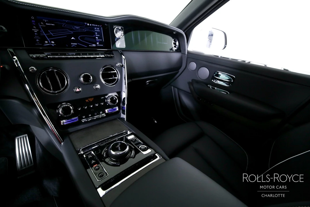 2025 Rolls-Royce Cullinan - Image 14 of 31