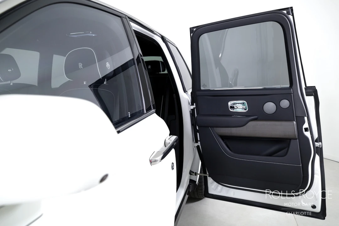 2025 Rolls-Royce Cullinan - Image 16 of 31
