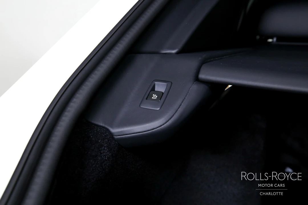 2025 Rolls-Royce Cullinan - Image 25 of 31