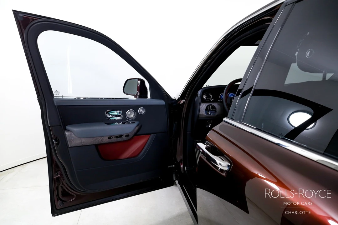 2025 Rolls-Royce Cullinan - Image 11 of 12