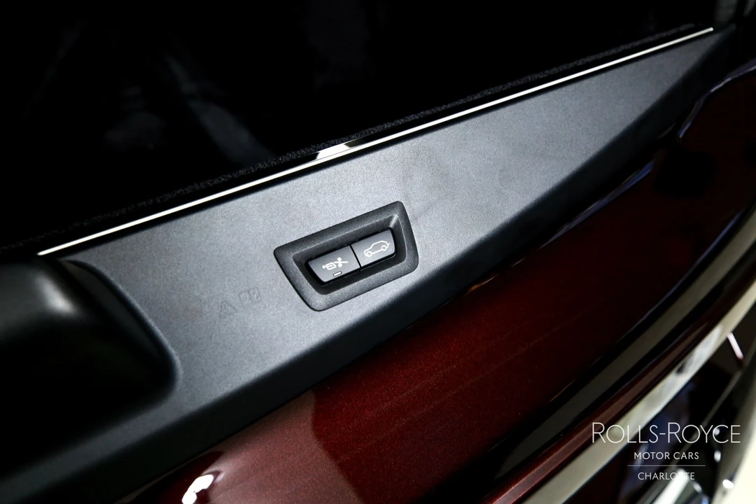 2025 Rolls-Royce Cullinan - Image 26 of 31