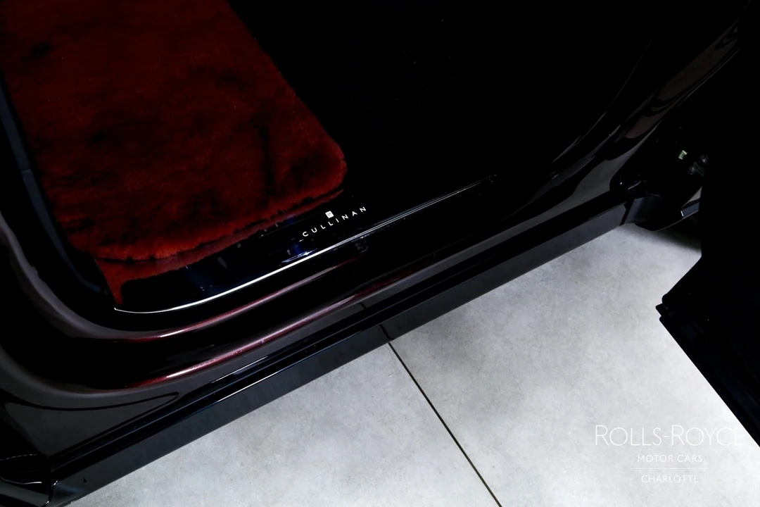 2025 Rolls-Royce Cullinan - Image 24 of 31