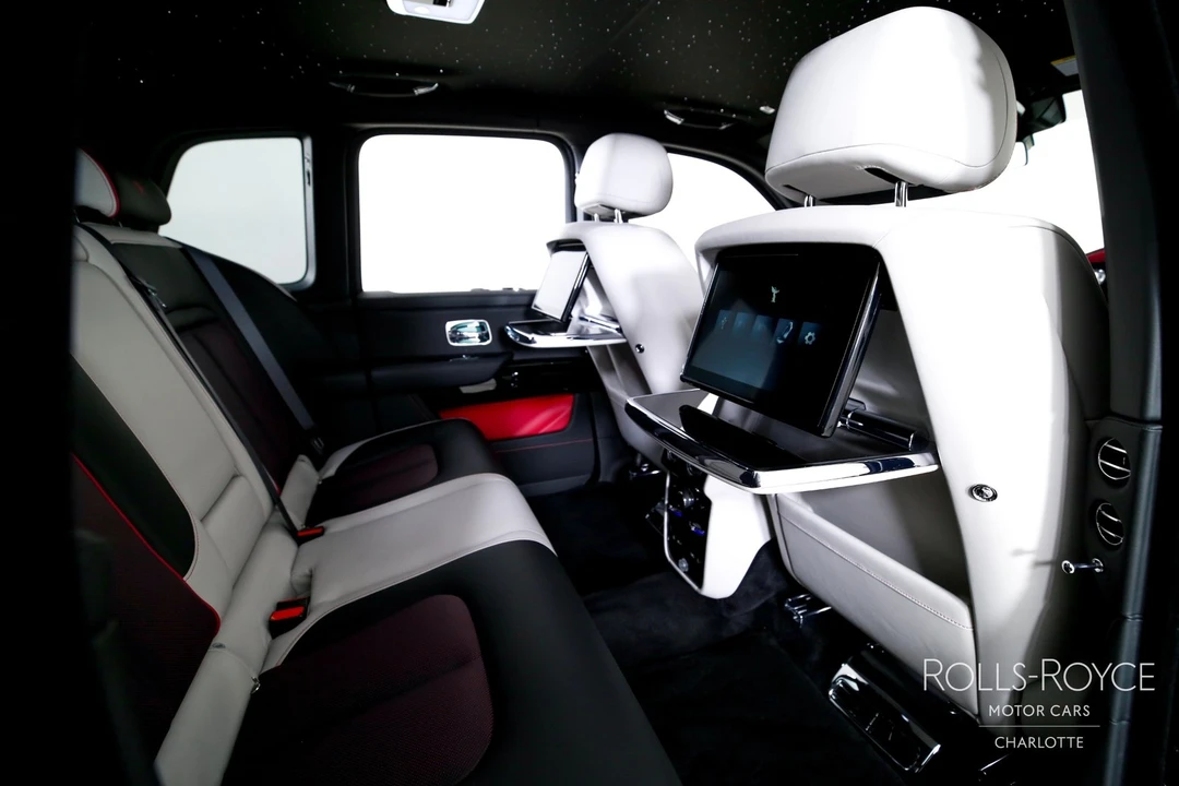 2025 Rolls-Royce Cullinan - Image 29 of 31
