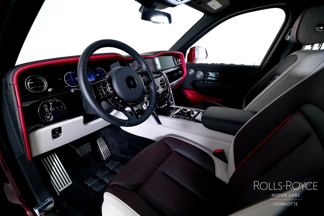2025 Rolls-Royce Cullinan - Image 4 of 31