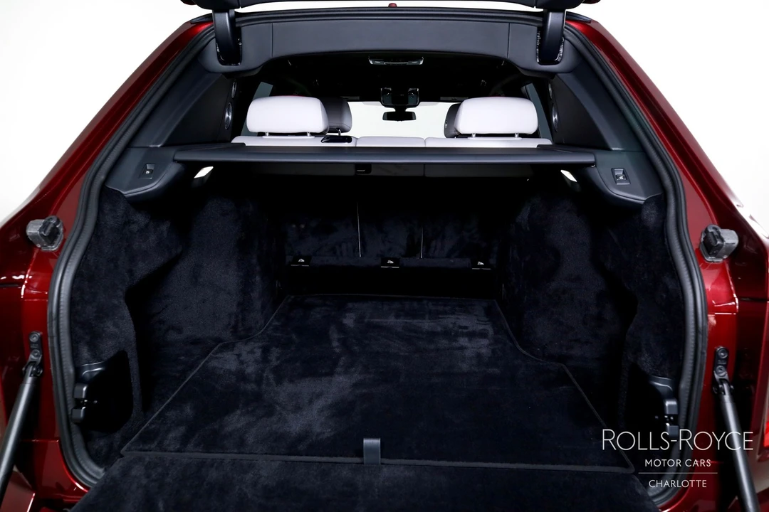 2025 Rolls-Royce Cullinan - Image 23 of 31