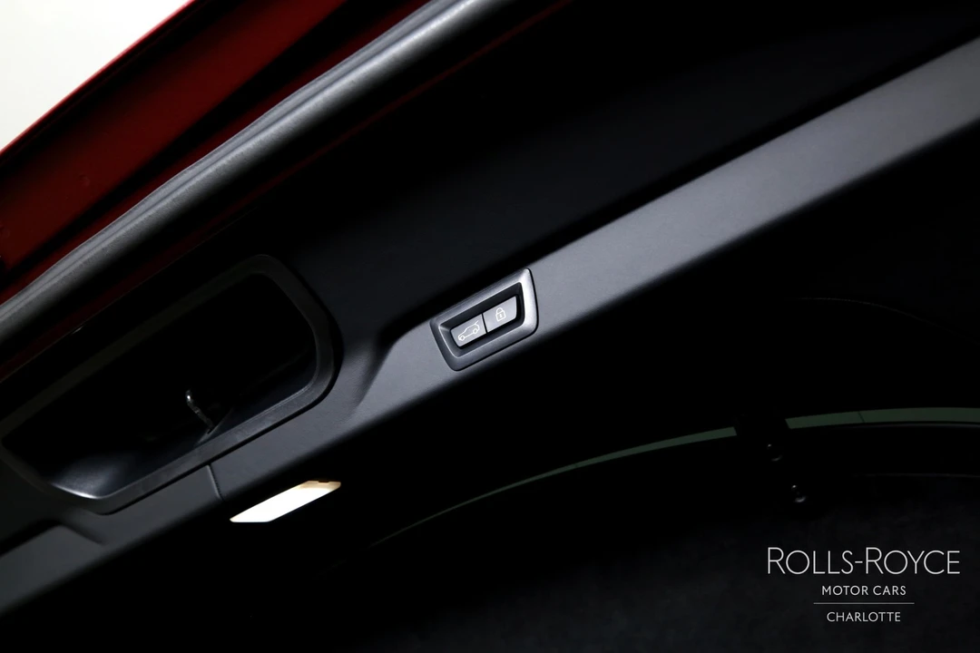2025 Rolls-Royce Cullinan - Image 26 of 31