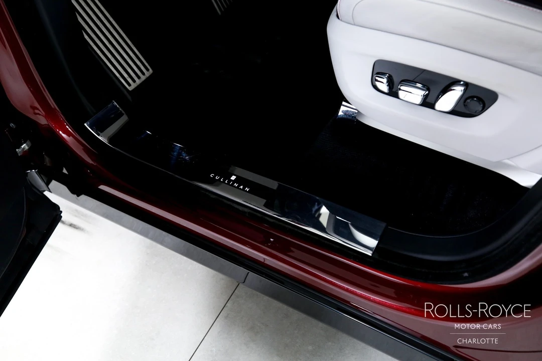 2025 Rolls-Royce Cullinan - Image 16 of 31