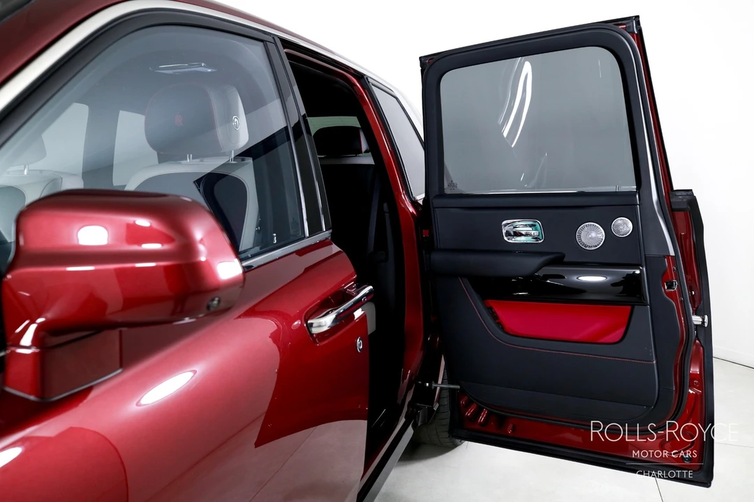 2025 Rolls-Royce Cullinan - Image 17 of 31