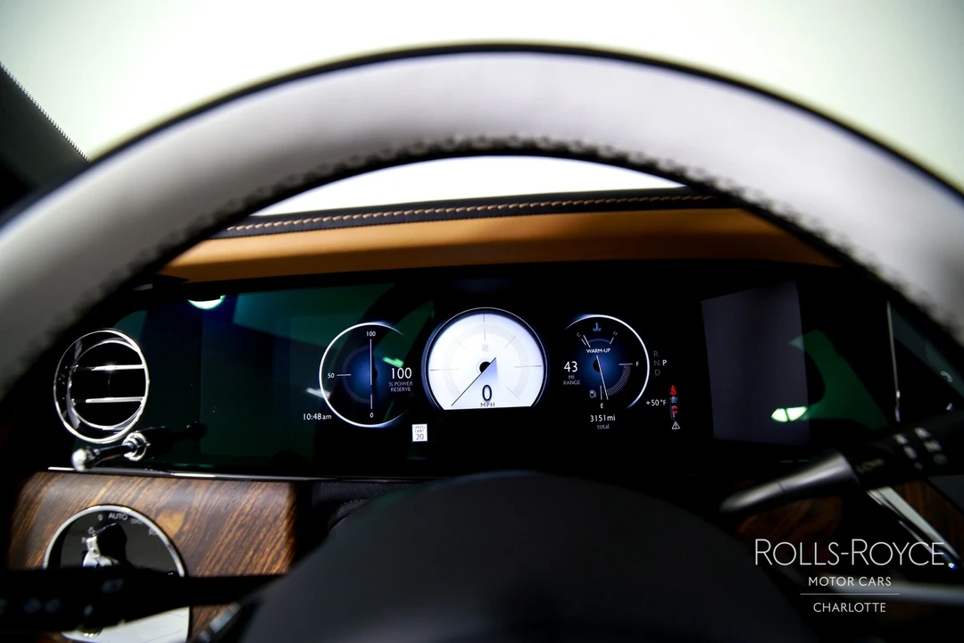 2025 Rolls-Royce Cullinan - Image 13 of 21