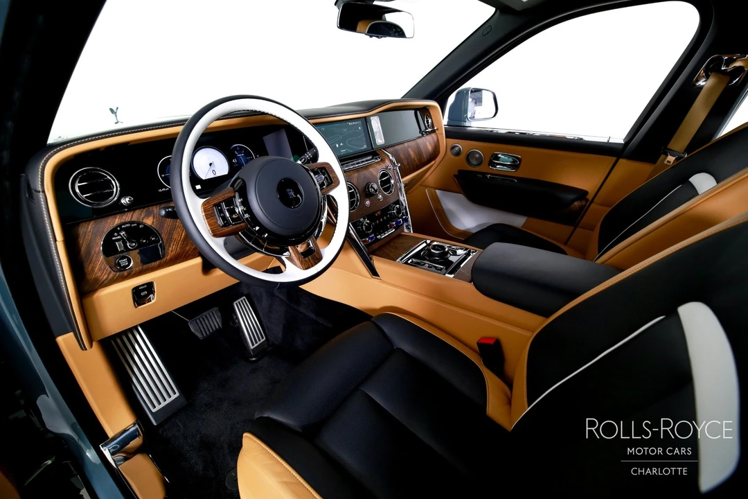 2025 Rolls-Royce Cullinan - Image 4 of 21