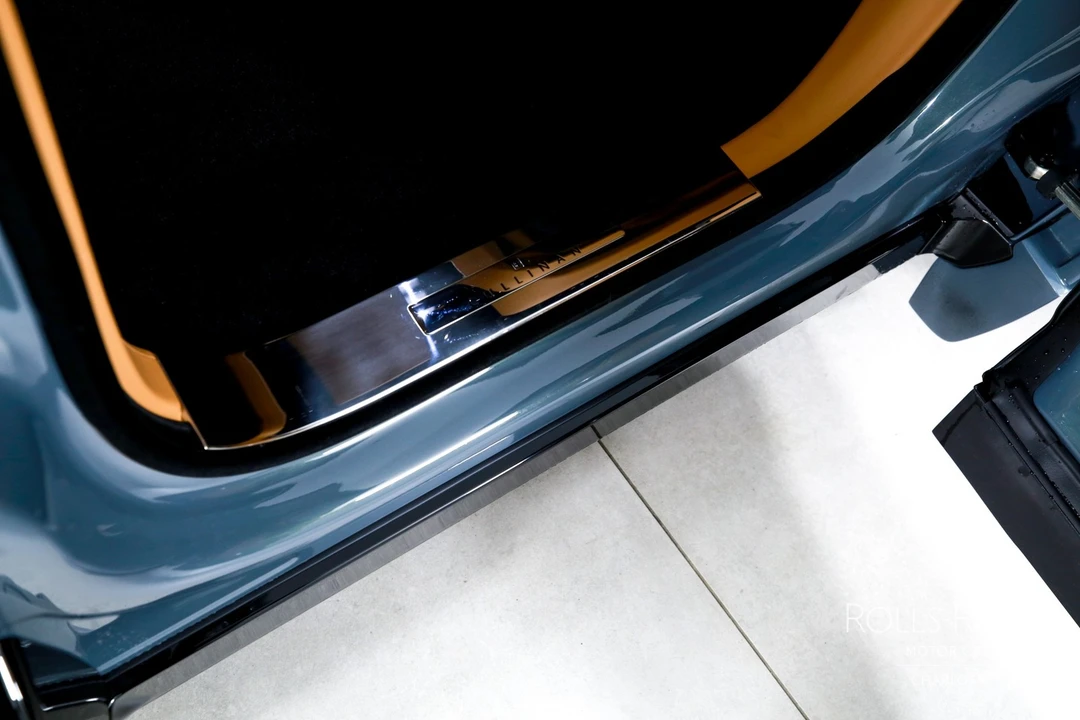 2025 Rolls-Royce Cullinan - Image 25 of 31