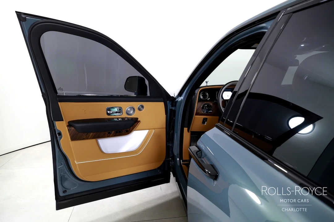 2025 Rolls-Royce Cullinan - Image 11 of 21