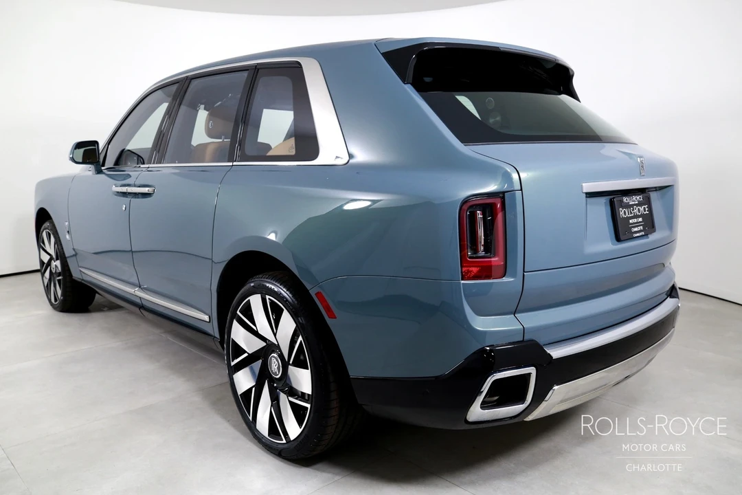 2025 Rolls-Royce Cullinan - Image 8 of 12