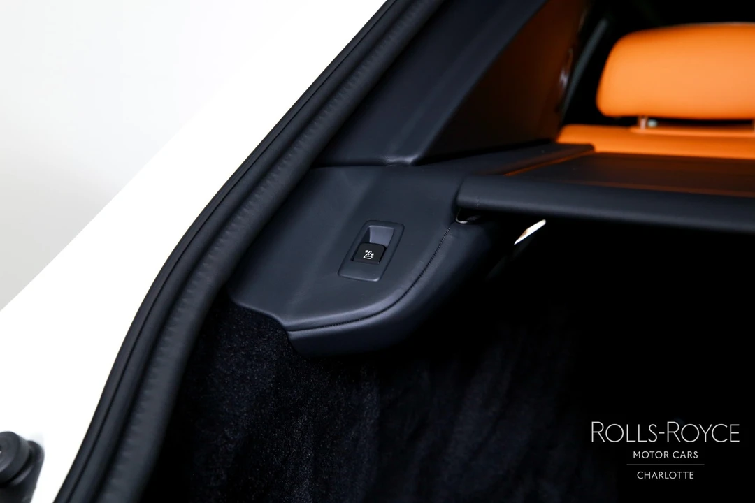 2025 Rolls-Royce Cullinan - Image 26 of 31