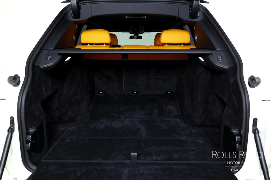 2025 Rolls-Royce Cullinan - Image 24 of 31
