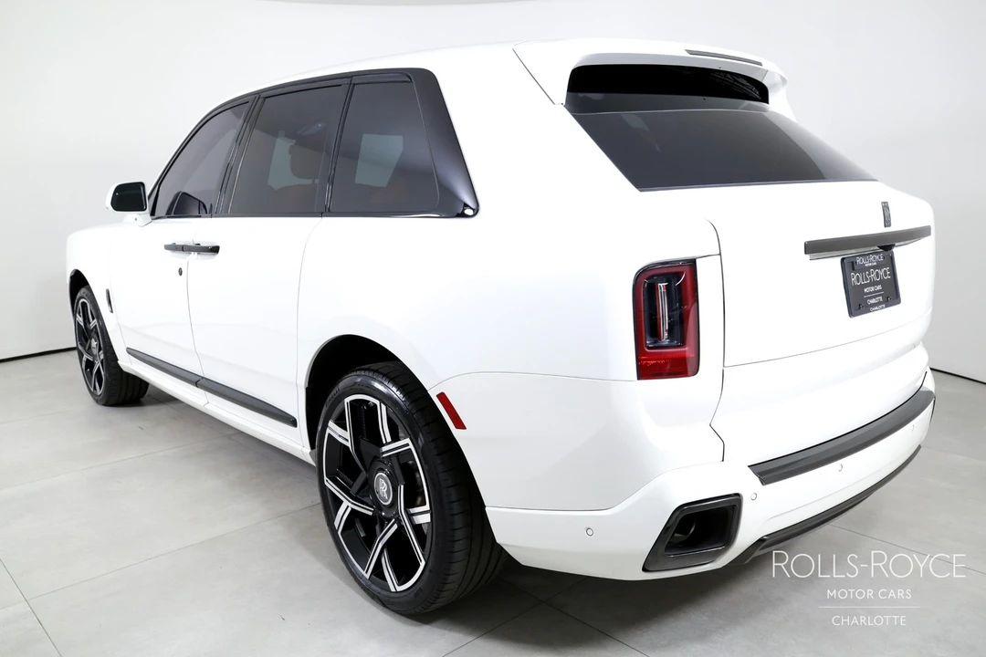 2025 Rolls-Royce Cullinan - Image 8 of 31