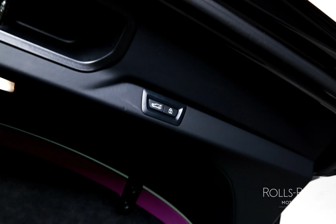 2025 Rolls-Royce Cullinan - Image 22 of 31