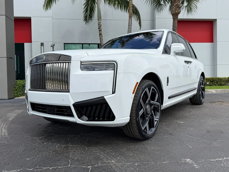 2025 Rolls-Royce Cullinan - Image 10 of 31