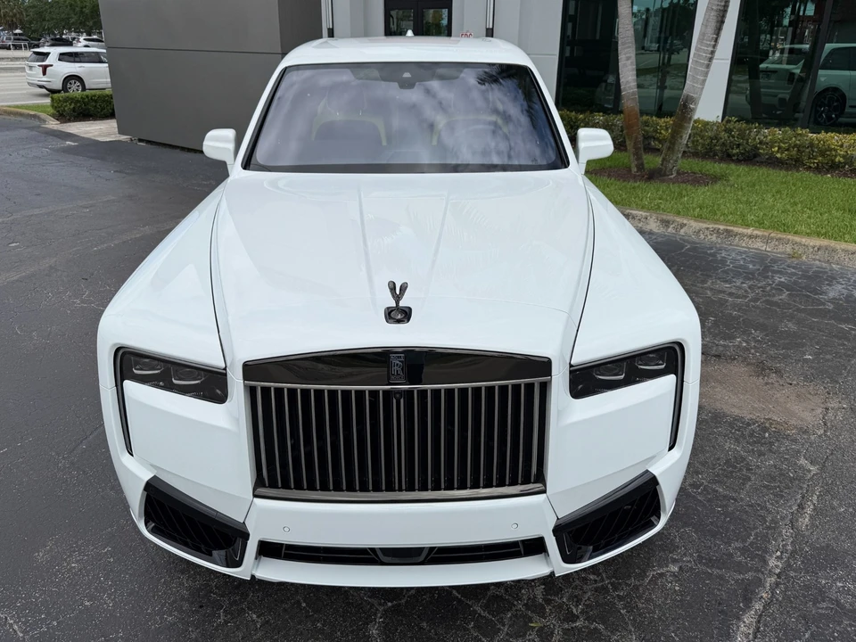 2025 Rolls-Royce Cullinan - Image 8 of 31