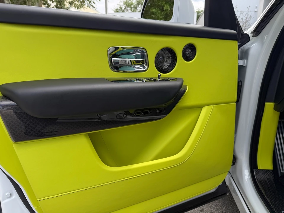 2025 Rolls-Royce Cullinan - Image 25 of 31