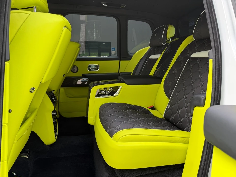 2025 Rolls-Royce Cullinan - Image 29 of 31