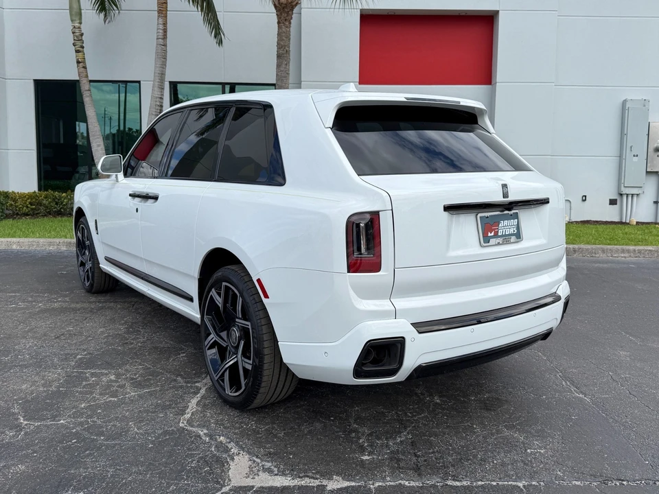 2025 Rolls-Royce Cullinan - Image 14 of 31