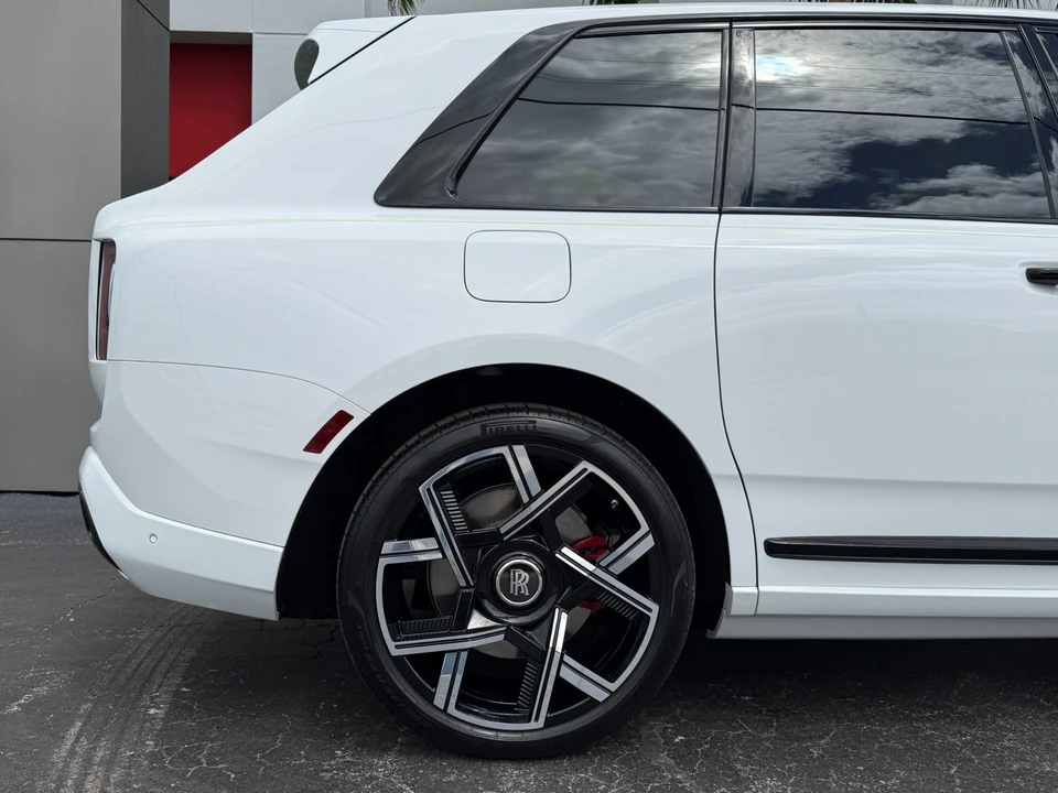 2025 Rolls-Royce Cullinan - Image 4 of 31