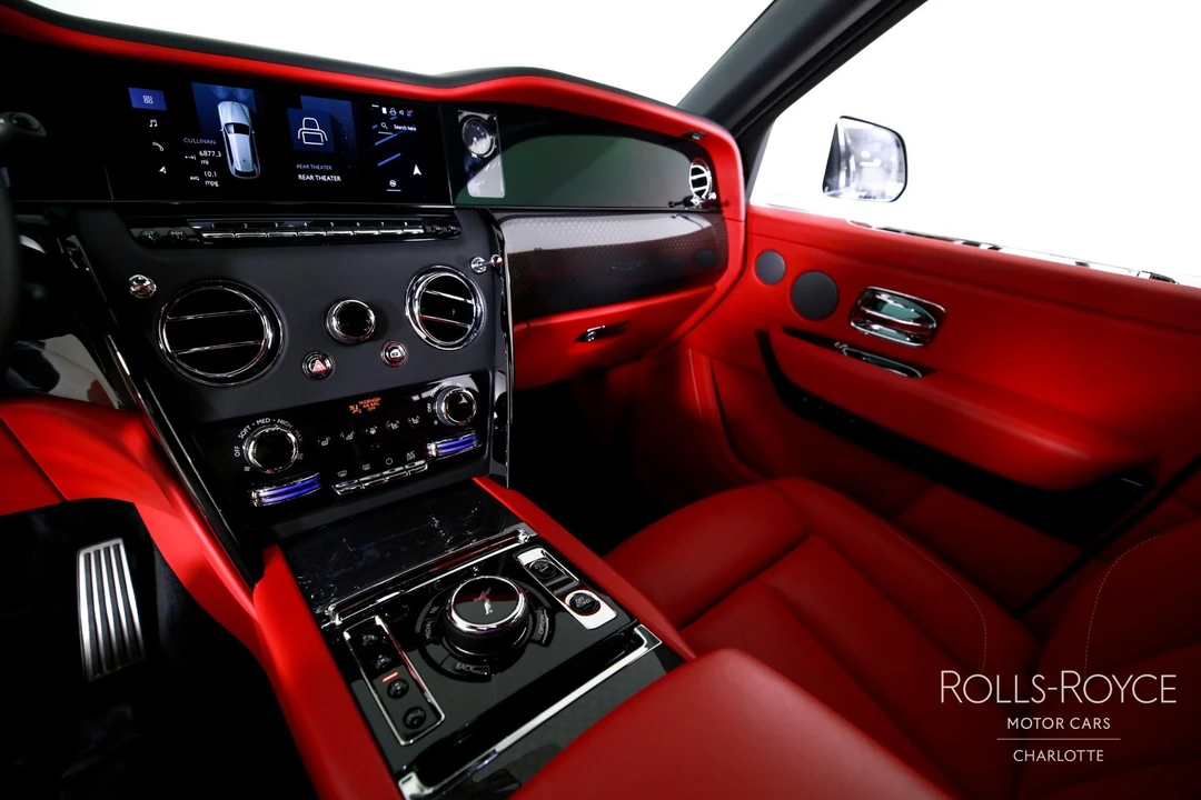 2025 Rolls-Royce Cullinan - Image 16 of 31