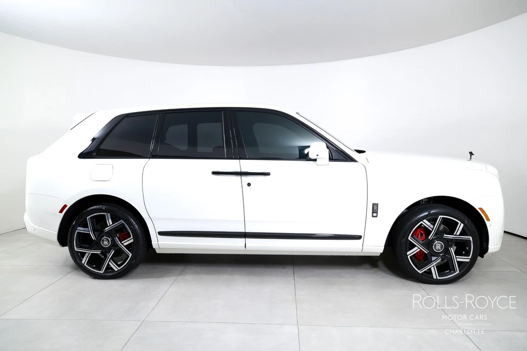 2025 Rolls-Royce Cullinan - Image 10 of 31