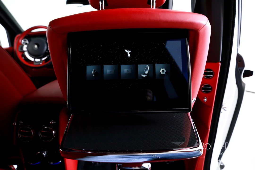 2025 Rolls-Royce Cullinan - Image 31 of 31
