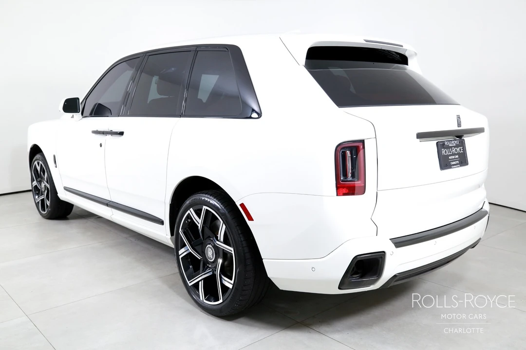 2025 Rolls-Royce Cullinan - Image 8 of 31