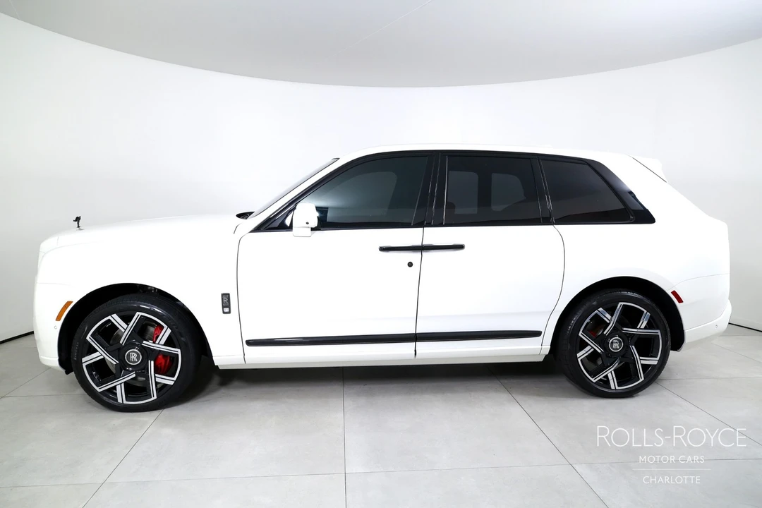 2025 Rolls-Royce Cullinan - Image 3 of 31