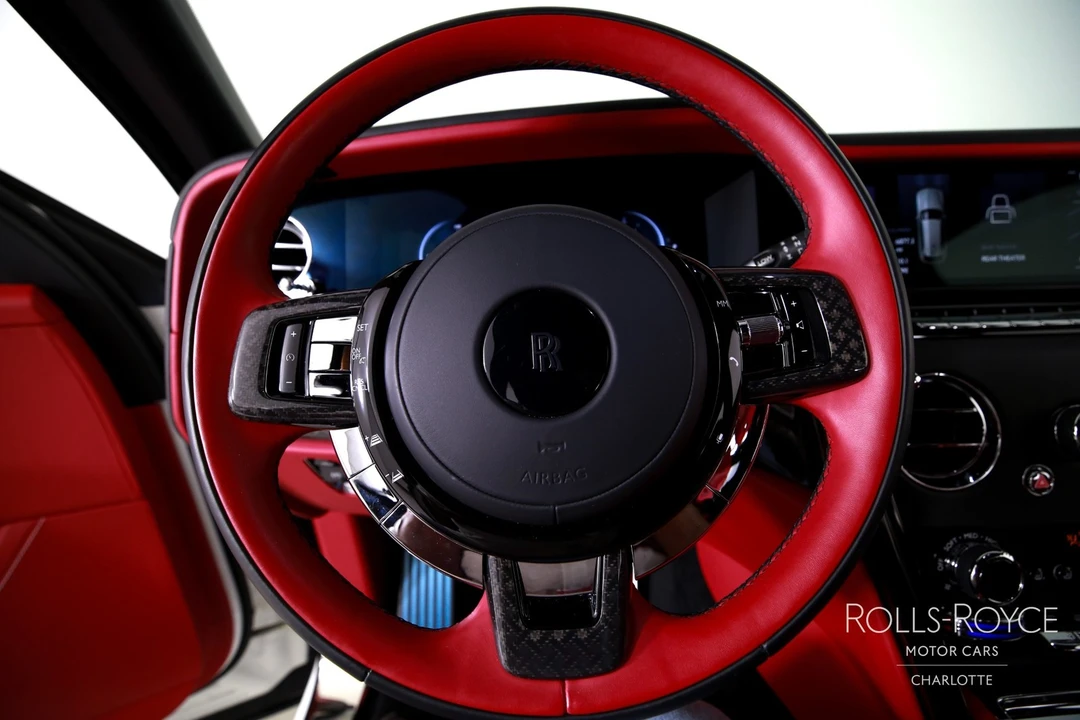 2025 Rolls-Royce Cullinan - Image 15 of 31
