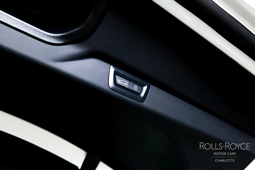 2025 Rolls-Royce Cullinan - Image 25 of 31