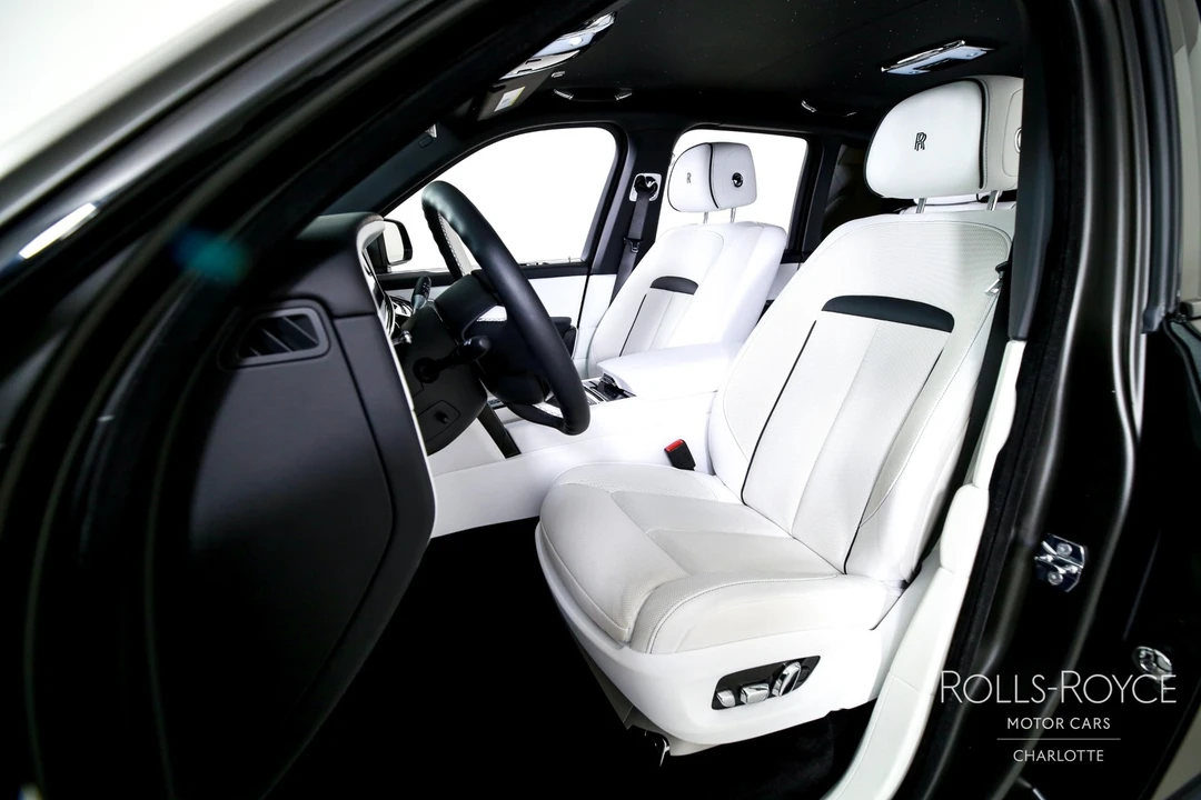 2025 Rolls-Royce Cullinan - Image 13 of 31