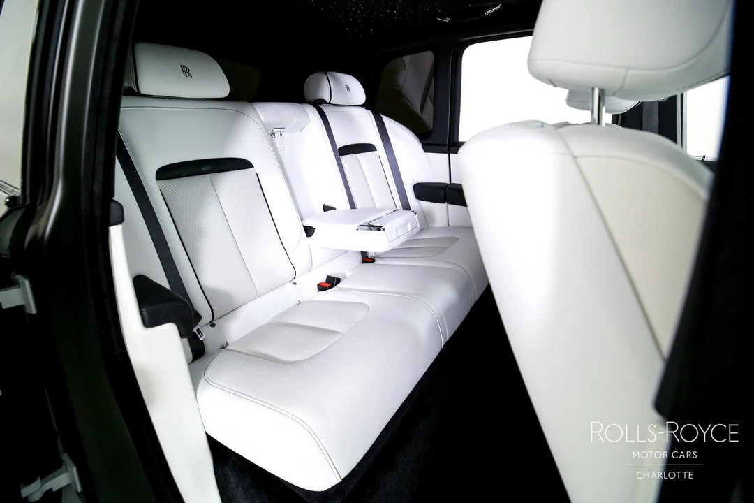 2025 Rolls-Royce Cullinan - Image 27 of 31