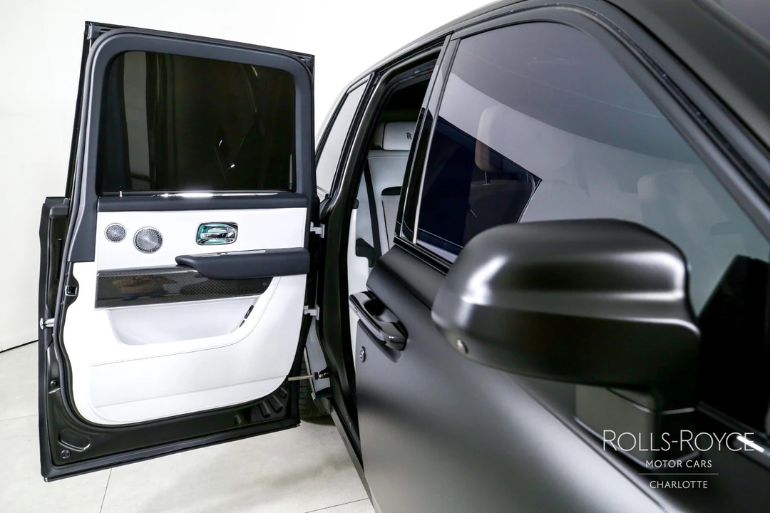 2025 Rolls-Royce Cullinan - Image 26 of 31